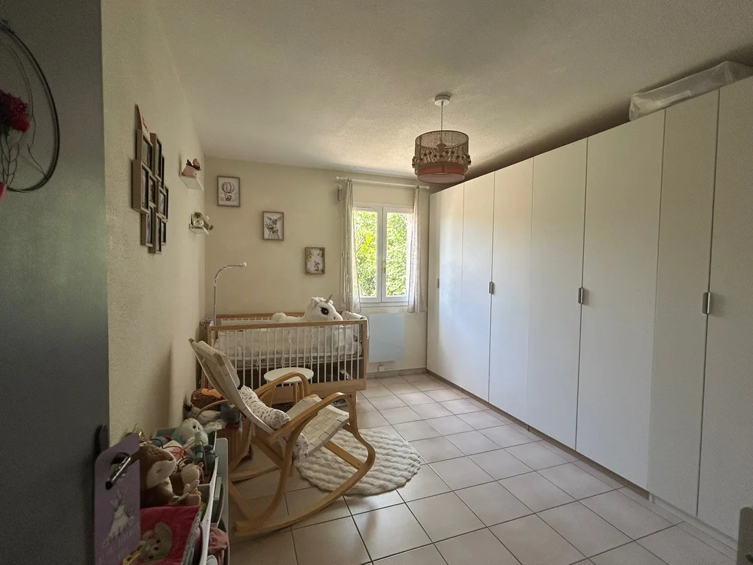 Seconde chambre avec lit bébé